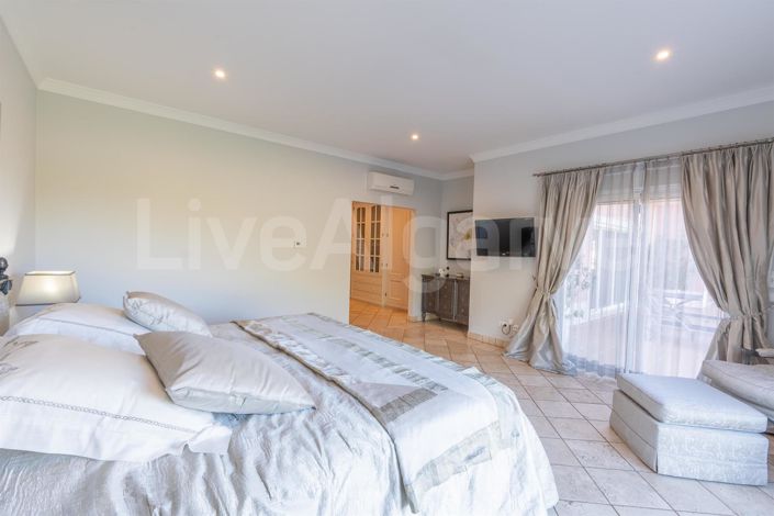 Image No.19-4 Bed House for sale