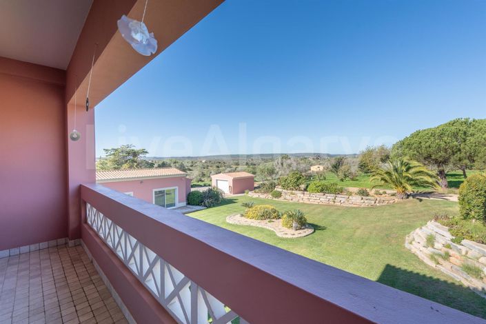 Image No.26-4 Bed House for sale