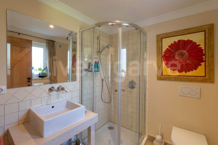 Image No.37-4 Bed House for sale