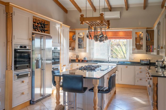 Image No.9-4 Bed House for sale