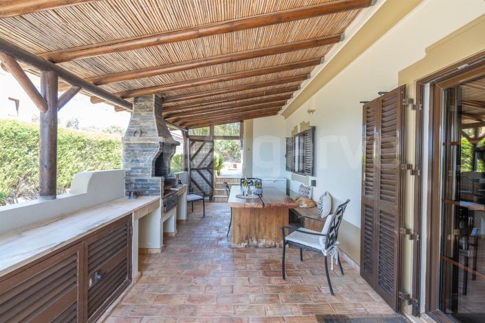 Image No.17-4 Bed House for sale