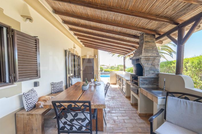 Image No.18-4 Bed House for sale