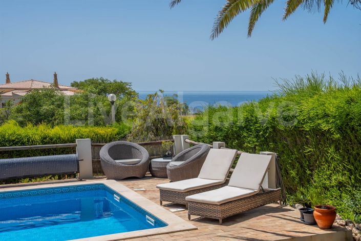 Image No.19-4 Bed House for sale