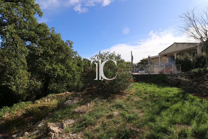 Image No.11-3 Bed House for sale