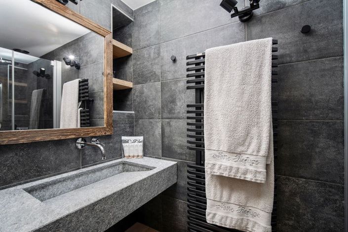 Image No.10-4 Bed House for sale