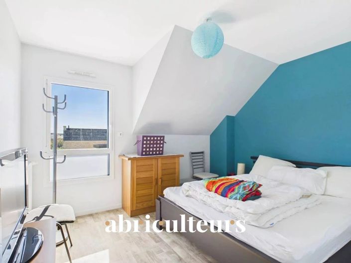 Image No.19-7 Bed House for sale