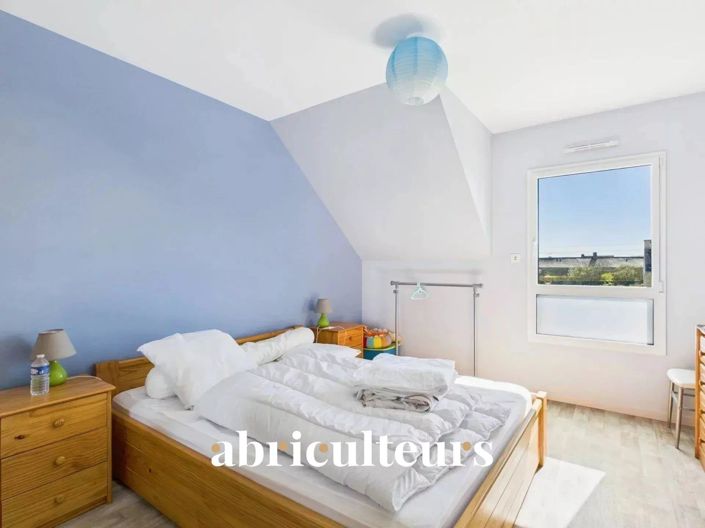 Image No.21-7 Bed House for sale