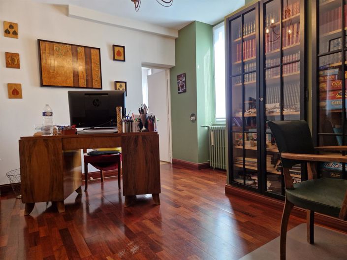 Image No.10-4 Bed House for sale