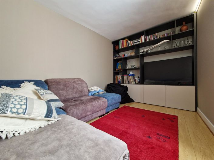 Image No.11-4 Bed House for sale