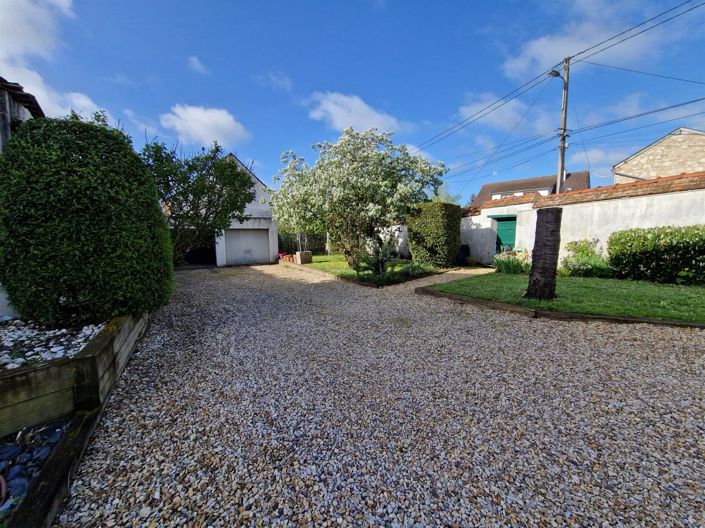 Image No.26-4 Bed House for sale