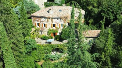 6 Bed House for sale