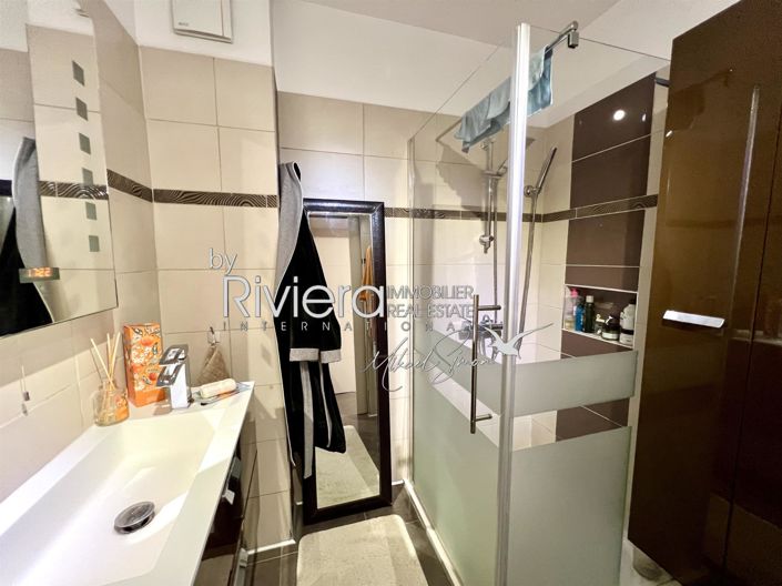 Image No.9-3 Bed Apartment for sale