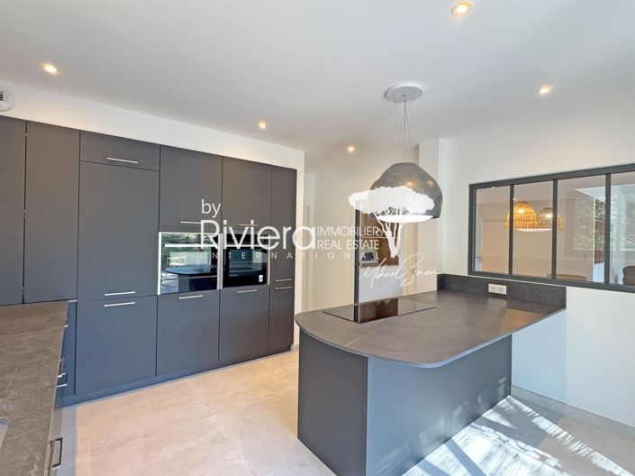 Image No.12-4 Bed House for sale