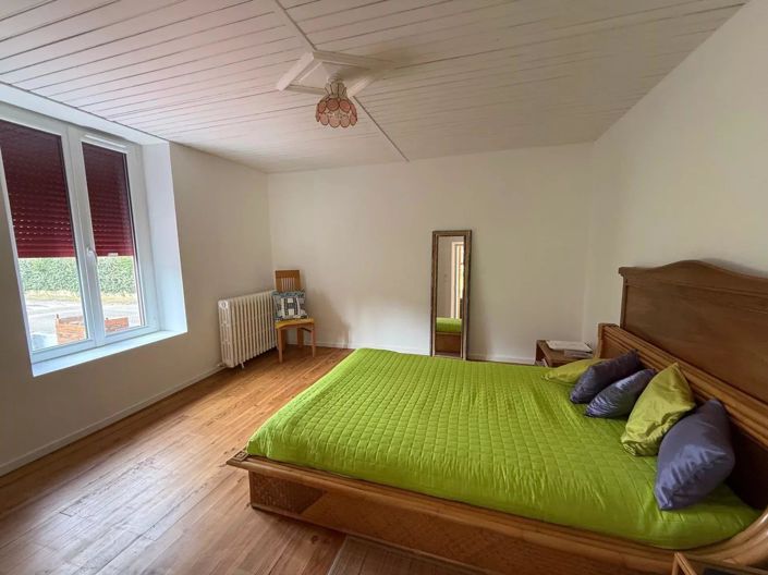 Image No.5-6 Bed House for sale