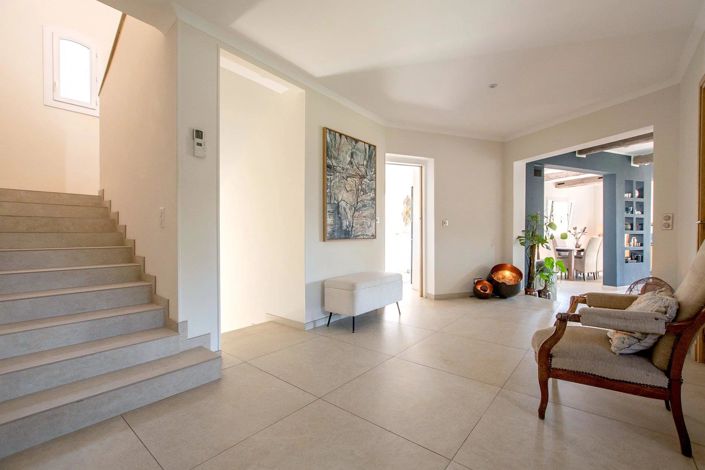 Image No.14-5 Bed House for sale