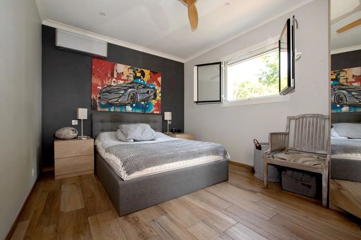 Image No.24-5 Bed House for sale