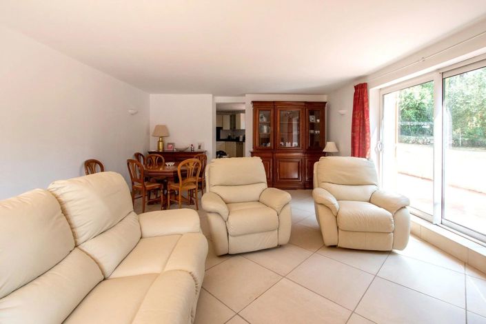 Image No.29-5 Bed House for sale