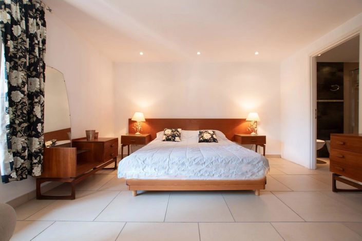 Image No.31-5 Bed House for sale