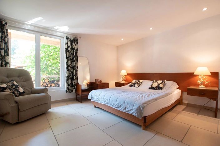 Image No.33-5 Bed House for sale