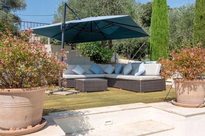 Image No.40-5 Bed House for sale