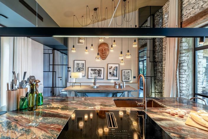 Image No.8-Maison de 6 chambres à vendre à Gordes