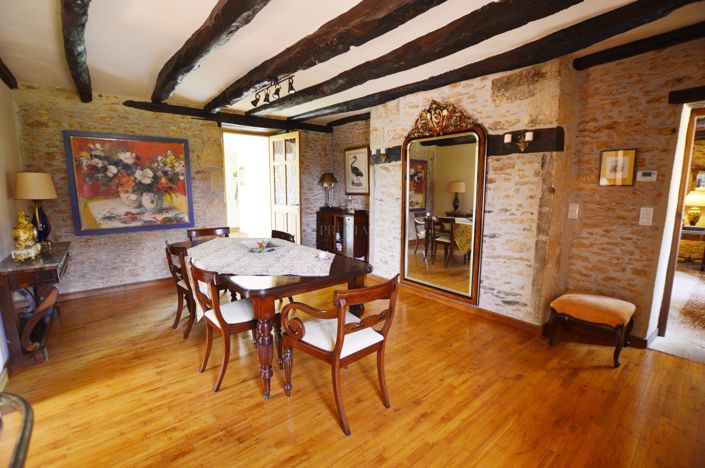 Image No.17-Propriété de 8 chambres à vendre à Montignac