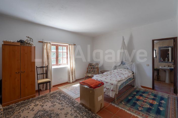 Image No.23-4 Bed House for sale