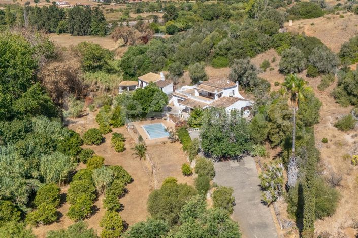 Image No.3-4 Bed House for sale