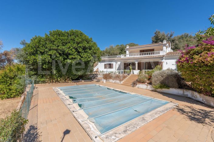 Image No.6-4 Bed House for sale