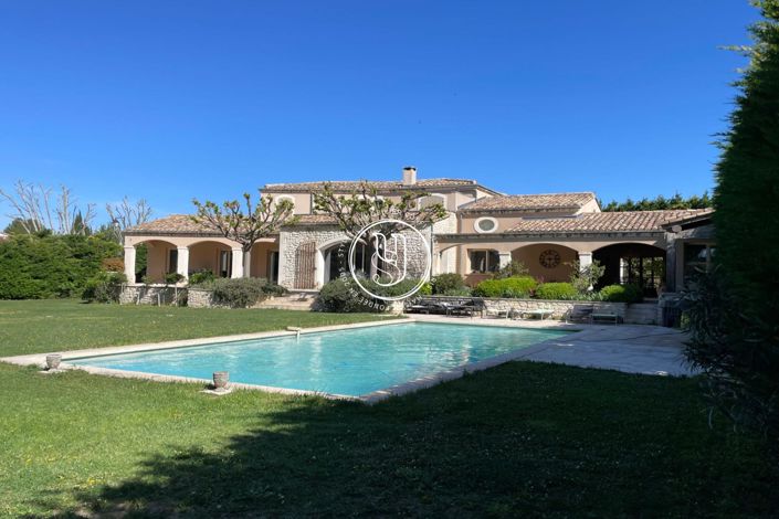 Image No.1-6 Bed House for sale