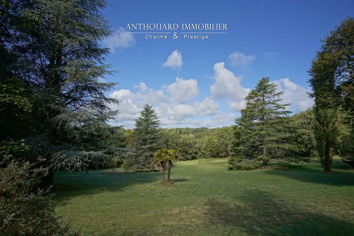 Image No.12-6 Bed House for sale