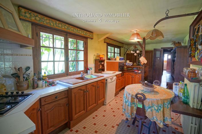 Image No.16-6 Bed House for sale