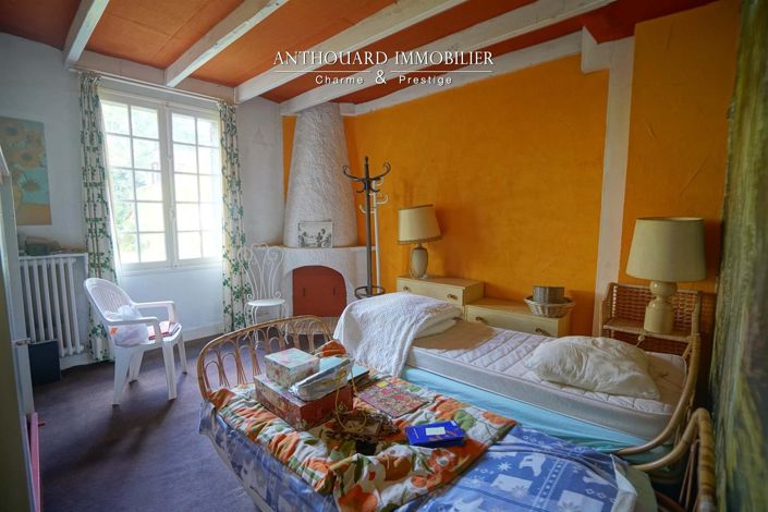 Image No.17-6 Bed House for sale