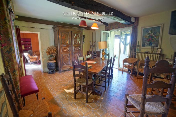 Image No.21-6 Bed House for sale