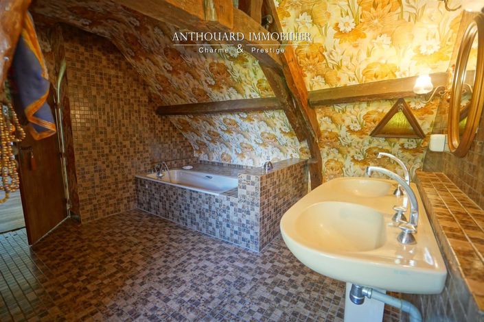 Image No.30-6 Bed House for sale