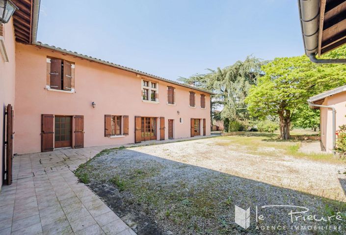 Image No.2-5 Bed House for sale