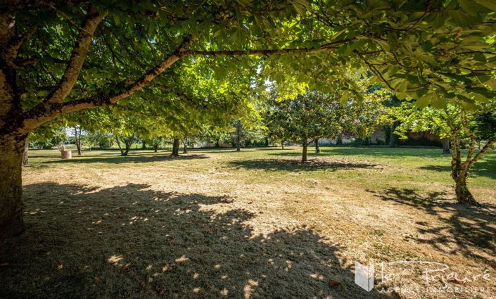 Image No.5-5 Bed House for sale