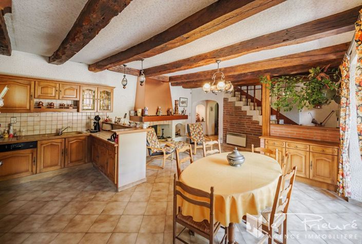 Image No.9-5 Bed House for sale