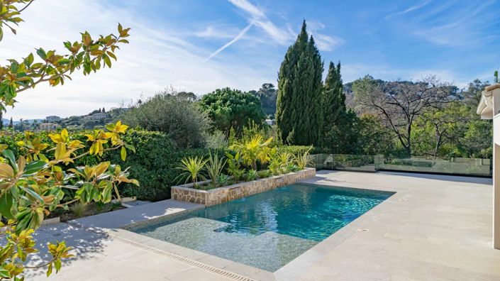 Image No.16-5 Bed House for sale