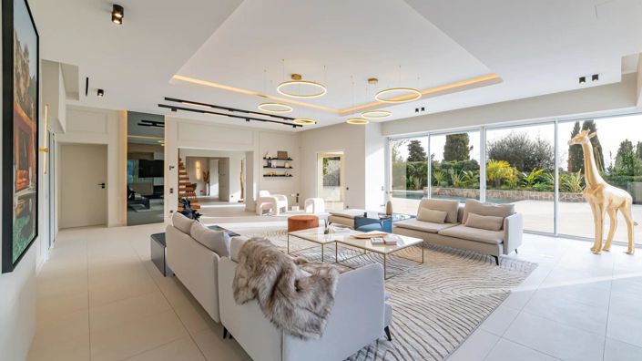 Image No.2-5 Bed House for sale