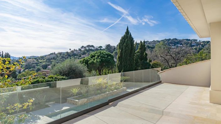 Image No.21-5 Bed House for sale