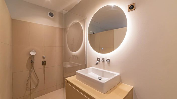 Image No.21-5 Bed House for sale