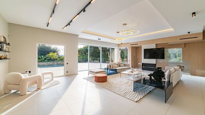 Image No.3-5 Bed House for sale