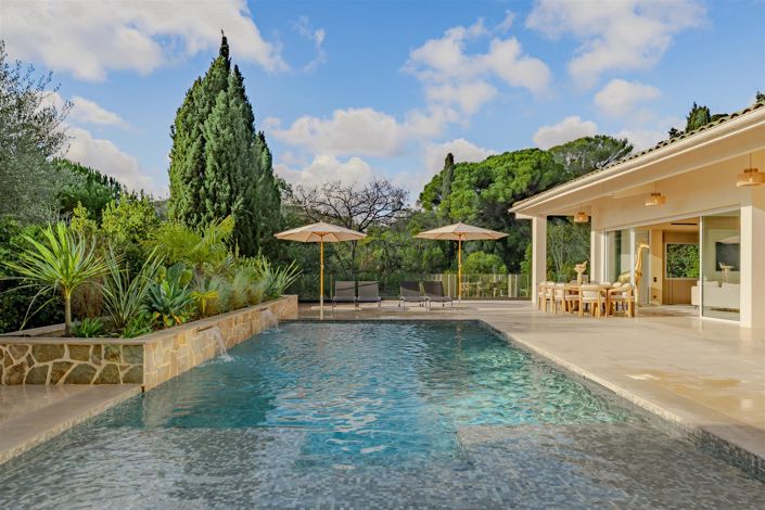 Image No.5-5 Bed House for sale