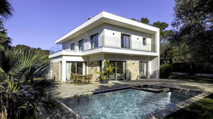 Image No.21-5 Bed House for sale