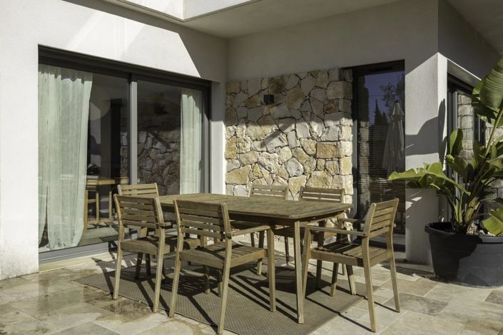 Image No.23-5 Bed House for sale