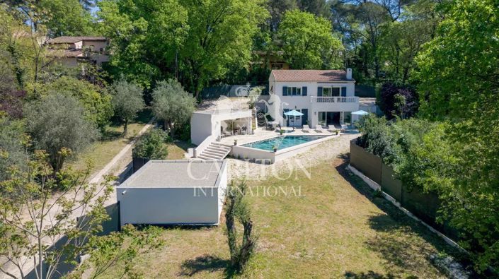 Image No.24-4 Bed House for sale