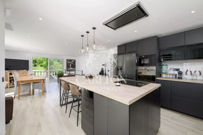 Image No.3-4 Bed House for sale