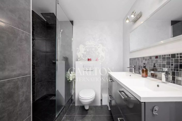 Image No.9-4 Bed House for sale