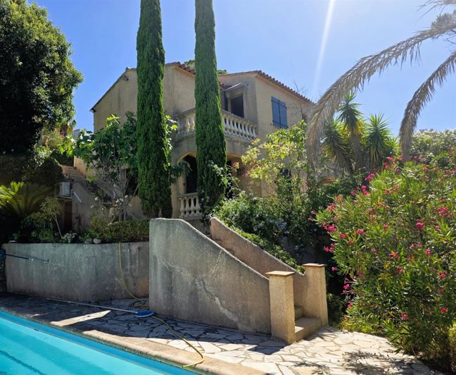 Image No.2-Maison de 3 chambres à vendre à Les Issambres